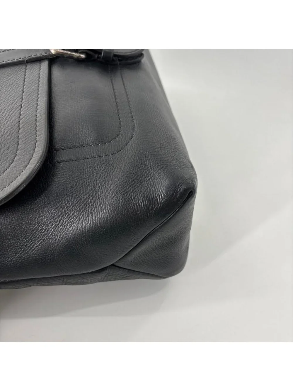 Louis Vuitton Super Utah Omaha Leather Shoulder Bag Black